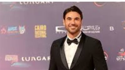 كواليس تسجيل المسلسل الإذاعي الجديد لأحمد عز بمشاركة شيماء سيف وهنادي مهنا