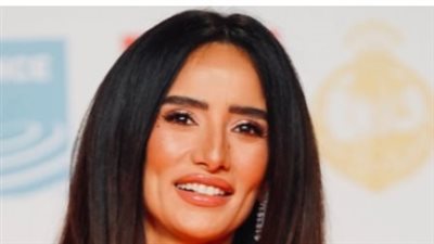 زينة تحتفل بعيد ميلادها بحدث استثنائي.. ظهور 