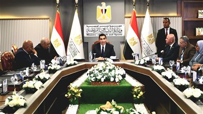 وزير الشباب والرياضة يشهد قرعة برنامج «عباقرة أصحاب» ويؤكد على جودة المنتج الشبابي