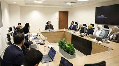 نائب وزير الصحة يبحث مع «صندوق مصر السيادي» آليات التعاون لتطوير منظومة الرعاية الصحية