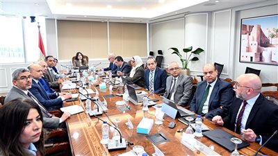 وزيرة الإسكان تستعرض جهود شركة «سيتي إيدج» وخطط تسويق المشروعات بالمدن الجديدة
