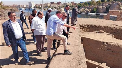 الأمين العام للمجلس الأعلى للآثار يتفقد مشروعات أثرية مهمة بأسوان