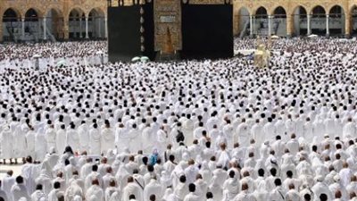 عدد ركعات التراويح عند المذاهب الأربعة وما استقر عليه العمل في الحرمين