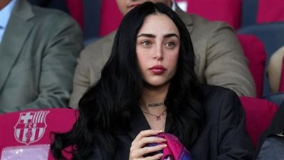 تحليل فني: ما الذي يميز أسلوب نيكي نيكول الغنائي عن منافسيها في الساحة اللاتينية؟