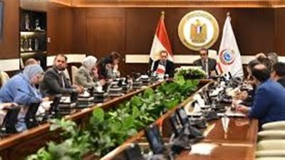  بمعهد «جوستاف روسي».. وزير الصحة والسكان يبحث مع السفير الفرنسي علاج أطفال أورام غزة