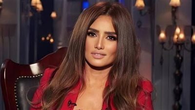 دعوات بالرحمة والمغفرة.. زينة تطلب من جمهورها الدعاء لشقيقها إسلام رضا