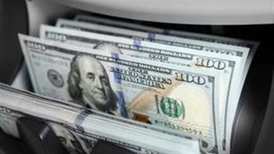 الأخضر يواصل الثبات.. أسعار صرف الدولار في 10 بنوك مصرية كبرى