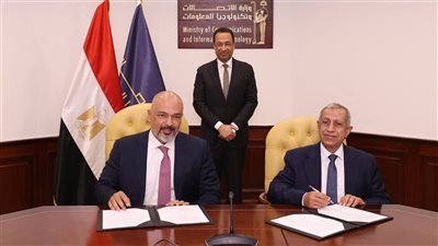 وزير الاتصالات يشهد توقيع شراكة استراتيجية لإنشاء مختبرات متطورة للاتصالات في الأكاديمية العربية للعلوم والتكنولوجيا والنقل البحري