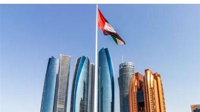 فرق الطوارئ بأبوظبي تسيطر على 3 حرائق في مصنع بروج للبتروكيماويات
