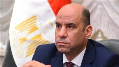 وزارة العمل تُشكل لجنة متابعة مركزية لدعم العمال المصريين بالخارج وسط التطورات الإقليمية