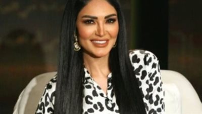 بكلمات مؤثرة.. سالي عبد السلام تتحدث عن علاقتها بوالدها وسر تسمية برنامجها