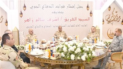 الفريق أول أشرف سالم زاهر يلتقي مقاتلي الدفاع الجوي ويؤكد: حماية سماء مصر مهمة مقدسة