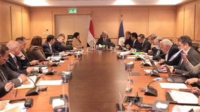 وزير السياحة والآثار يترأس اجتماع المجلس الأعلى للآثار ويستعرض أحدث الإنجازات والمشاريع