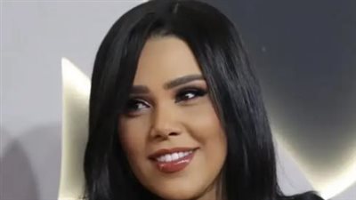 بطلة 