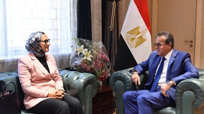 وزير الصحة يستقبل محافظ الوادي الجديد لمتابعة المشروعات الصحية وتسريع الإنجاز