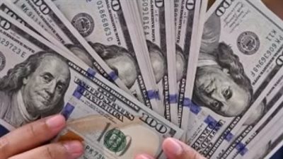 تصاعد التوترات الجيوسياسية يدعم الدولار ويضغط على العملات الرئيسية