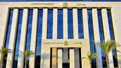 وزارة العمل تعلن عن 500 وظيفة جديدة بسلاسل تجارية كبرى في 6 محافظات