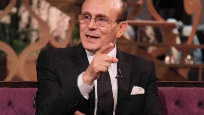 عبقرية التشخيص والإخراج.. محطات لا تُنسى في حياة الفنان محمد صبحي
