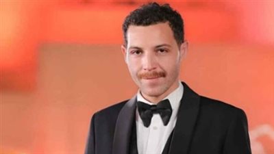محمود حجازي مع عادل إمام ويحيى الفخراني: ركيزة أساسية في أعمال كبار النجوم