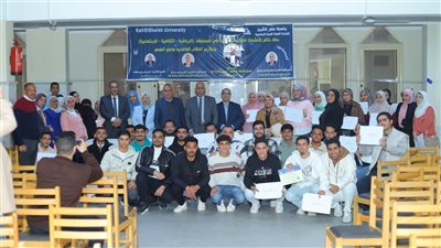 رئيس جامعة كفر الشيخ يشهد حفل تكريم المتميزين في الأنشطة الطلابية بالمدن الجامعية