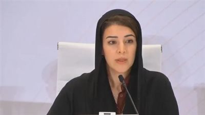 ريم الهاشمي.. وجه المرأة الإماراتية الذي قاد 