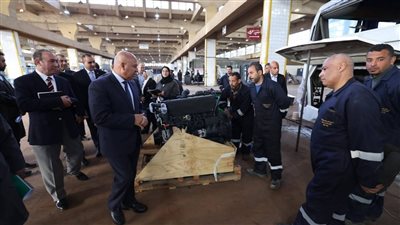 وزير النقل يتفقد مركز صيانة ميت حبيش بطنطا لتطوير خدمات إصلاح أساطيل النقل