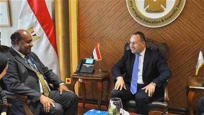 وزير التعليم العالي يبحث تعزيز التعاون مع اليونسكو لدعم العلوم والتحول الرقمي بالجامعات المصرية