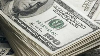 الدولار يتخطى حاجز الـ 52 جنيهاً.. نظرة شاملة على أداء العملة الخضراء في السوق المصرفي