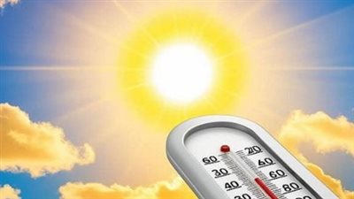 رياح عاتية تثير الرمال والأتربة وتدهور الرؤية الأفقية لأقل من 1000 متر