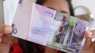 تطورات سعر الدينار الكويتي مقابل الجنيه المصري في تعاملات مارس 2026