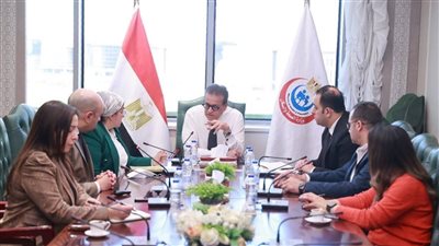 “رعاية شاملة لكبار السن”.. الصحة: تقديم خدمات طبية لـ2.2 مليون مواطن ضمن مبادرة الرئيس