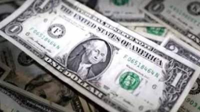 استقرار سعر الدولار في البنك المركزي المصري والبنوك الخاصة خلال تعاملات اليوم