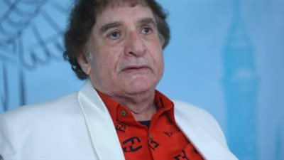 لقاء الأجيال في دار الفنانين.. أشرف زكي ومحيي إسماعيل في حوار حول الفن