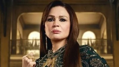 إلهام شاهين تتألق باللون الأسود في 