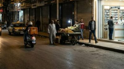 استثناء الصيدليات والسوبر ماركت من مواعيد غلق المحلات الجديدة