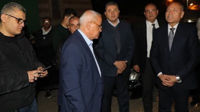 محافظ القاهرة يواصل جولاته لليوم الثالث لمتابعة الالتزام بمواعيد غلق المحال العامة