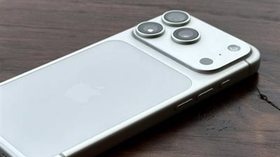 كاميرا iPhone 18 Pro: تقنية العدسة المتغيرة ومستشعر سامسونج الجديد