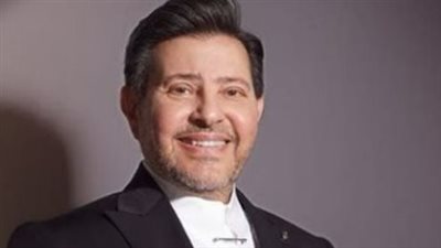 هاني شاكر يغادر العناية المركزة في فرنسا.. كواليس الجراحة الدقيقة ورحلة العلاج الحرجة