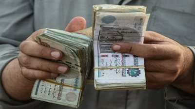 تفاصيل زيادة رواتب الموظفين حسب الدرجات الوظيفية بعد قرارات مجلس الوزراء اليوم