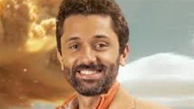 السيرة الذاتية الكاملة للنجم كريم محمود عبد العزيز.. تاريخ حافل بالأعمال السينمائية والدرامية