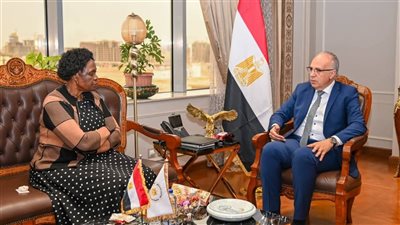 مصر وأوغندا تعززان التعاون في مجال المياه.. وزير الري يبحث المشروعات التنموية لدول حوض النيل