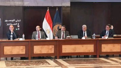 رئيس الرقابة المالية يبحث مع شركات التمويل العقاري تطوير النشاط وزيادة كفاءته ضمن لقاءاته مع أطراف السوق
