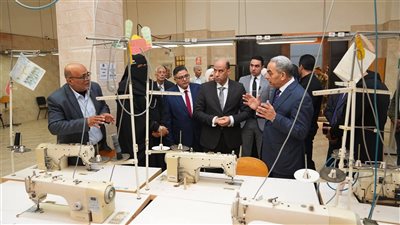 وزير العمل يزور الإسماعيلية لتسليم عقود لذوي الهمم ويشهد تطوير التدريب المهني وتأهيل الشباب لسوق العمل