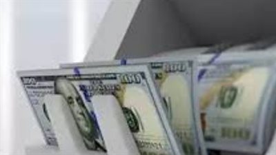 الدولار يتخطى الـ 54 جنيهاً في المركزي.. تعرف على أسعار العملة الخضراء بكافة البنوك