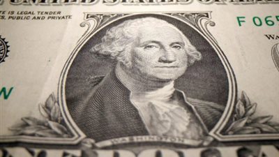 الدولار بكام النهاردة؟ قائمة كاملة بأسعار صرف الدولار في البنك الأهلي و10 بنوك أخرى