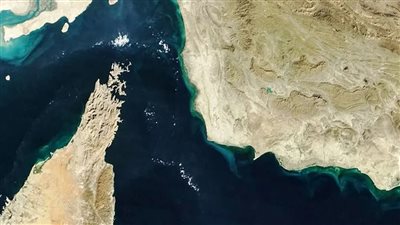 سفينة فرنسية تتجاوز مضيق هرمز بعد إغلاقه الفعلي من إيران في خطوة لافتة بالمنطقة