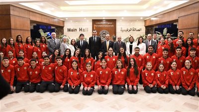 لتحفيزهم قبل المشاركة ببطولة أفريقيا للجمباز.. وزير الرياضة يلتقي لاعبي المنتخب القومي