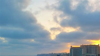 حار نهارًا ومائل للبرودة ليلًا.. الأرصاد تكشف طقس غدًا الاثنين 13 أبريل 2026