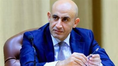  محمد عبد اللطيف يوجه بتنفيذ برامج علاجية لضعاف القراءة والكتابة