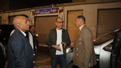 محافظ الجيزة يقود جولة ليلية مفاجئة بأوسيم لمتابعة النظافة والالتزام بمواعيد غلق المحال